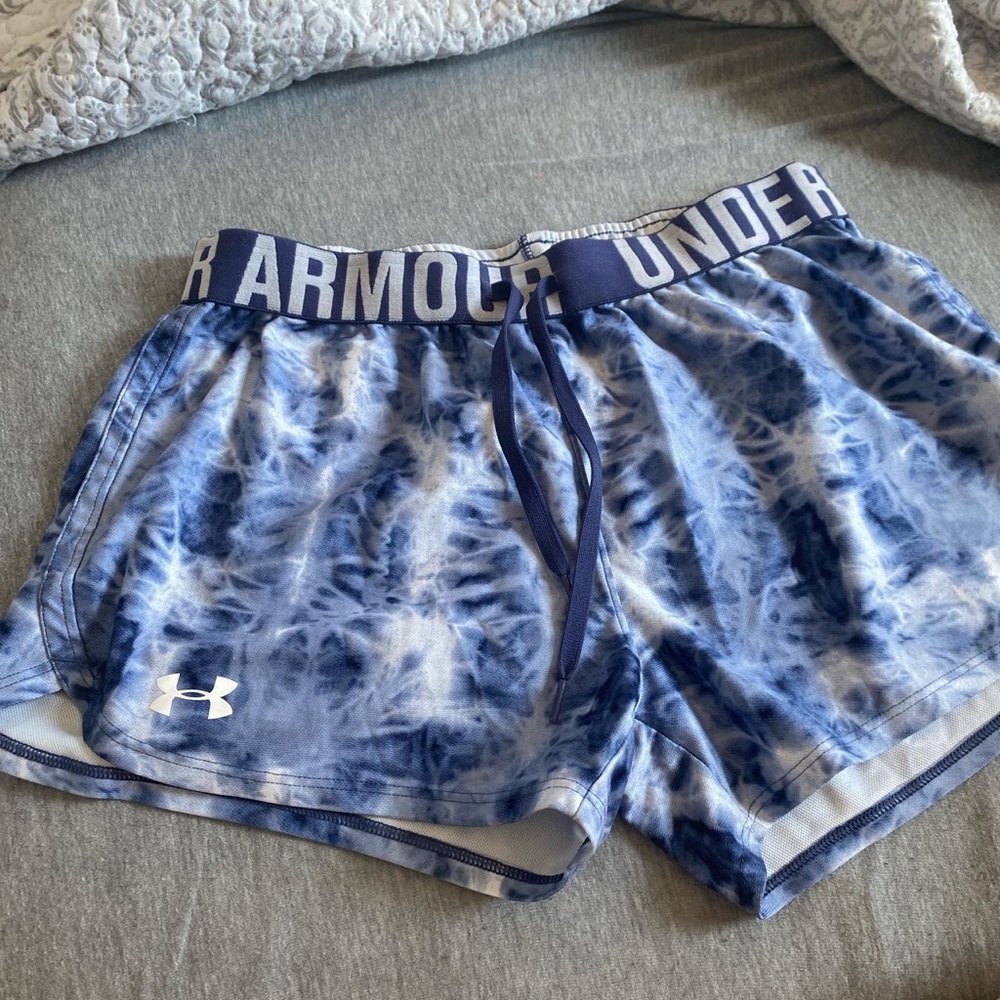 (2/$5)⚠️Under Armour Women's Athletic Play Up Shorts in Blue Tie Dye